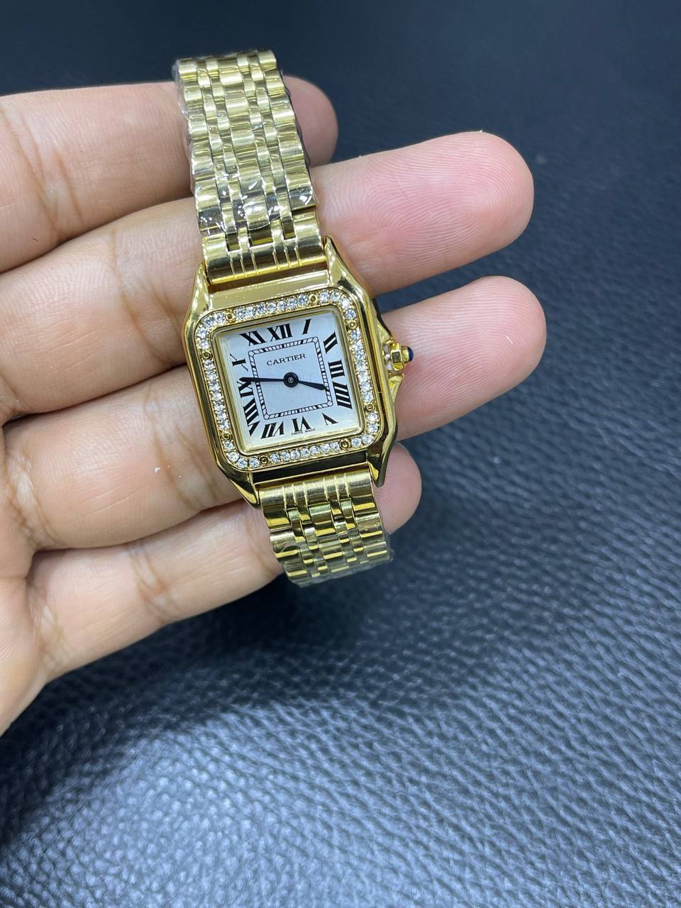 Montre femme CARTIER