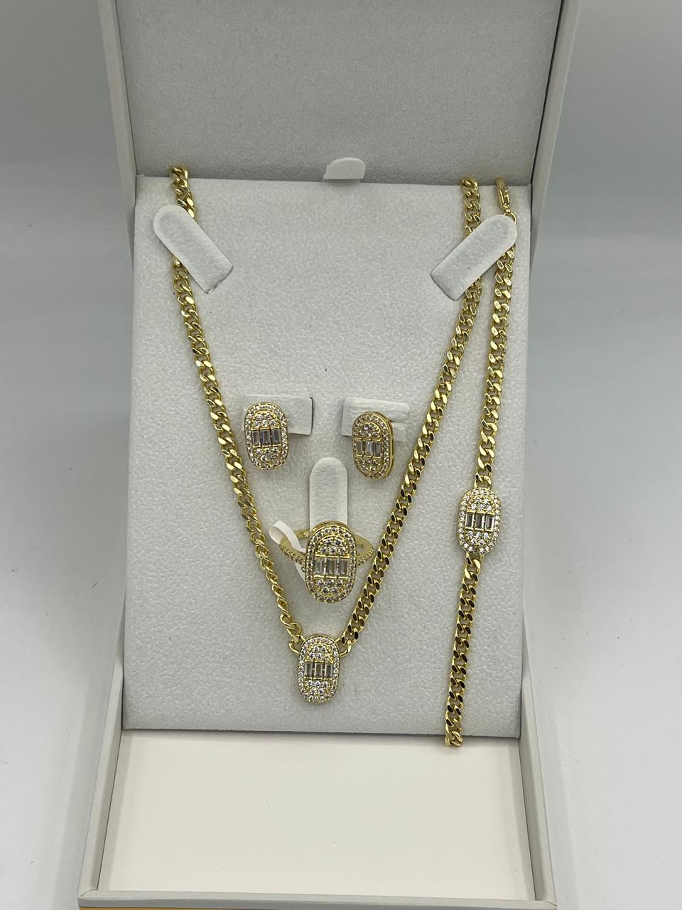 Bracelet + Bague + Boucle + Collier